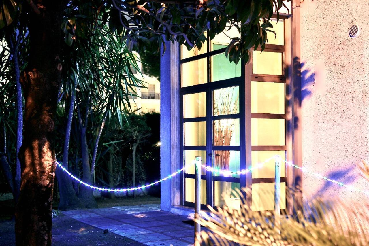 Buenretirope - Confortevoli Appartamentini Con Giardino Pescara Ngoại thất bức ảnh