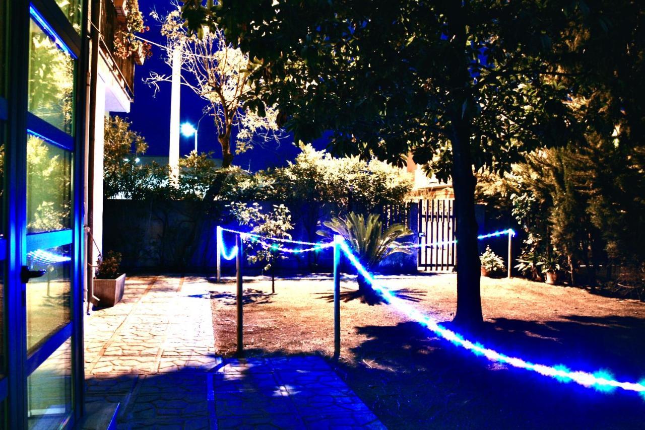 Buenretirope - Confortevoli Appartamentini Con Giardino Pescara Ngoại thất bức ảnh